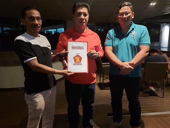 
 Danny Missy Saat Menerima Rekomendasi 