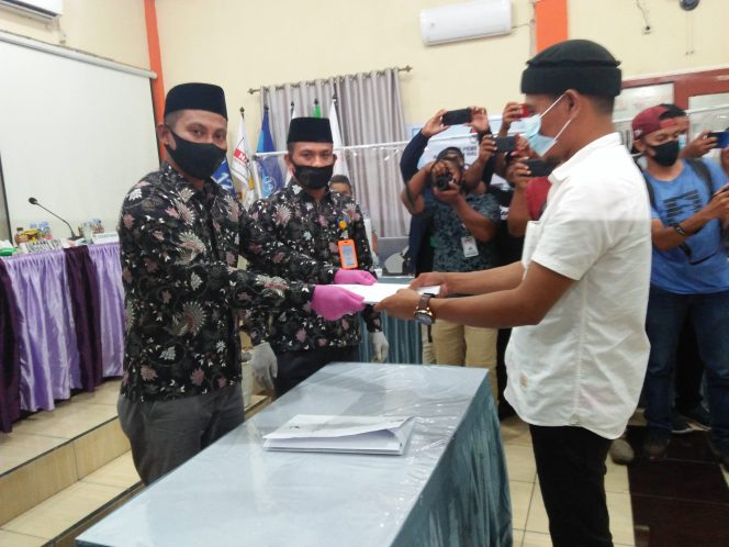 
 Hardy Hayun (LO) Menerima Hasil Pendaftaran 