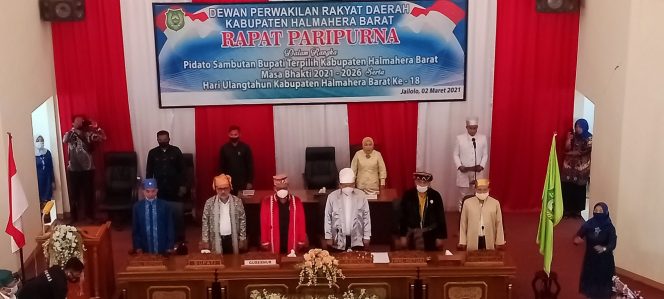 
 Hadir Dalam Rapat Paripurna, Sekda Provinsi Apresiasi Program Pemkab Halbar