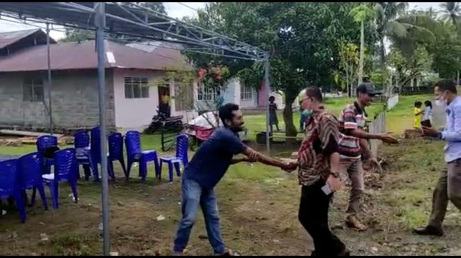 
 Bupati James Melayat Ke Rumah Duka Salah Satu Wartawan Biro Halbar