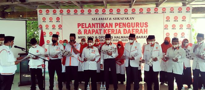 
 Resmi Dilantik DPW, Ramli: PKS Halbar Siap Menambahkan Perolehan Kursi Di DPR