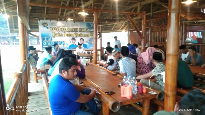
 DPD KNPI Halbar Gelar Buka Puasa Bersama Sekaligus Rapat Harian Musda
