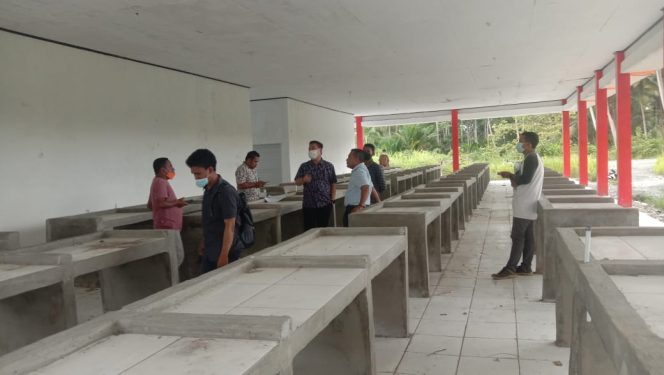 
 Menghabiskan Sebesar Rp 2,3 Miliar, Sekda Haltim Meminta Disperindakop Melakukan Inspeksi Ke-pasar