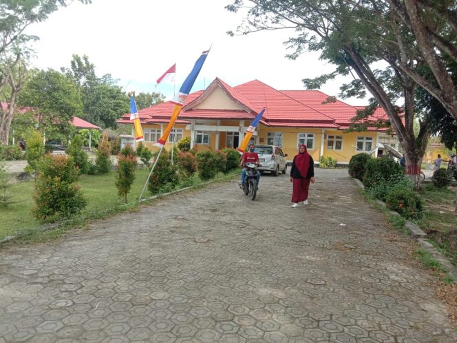 
 Pelayanan Dukcapil Haltim Dikeluhkan Warga