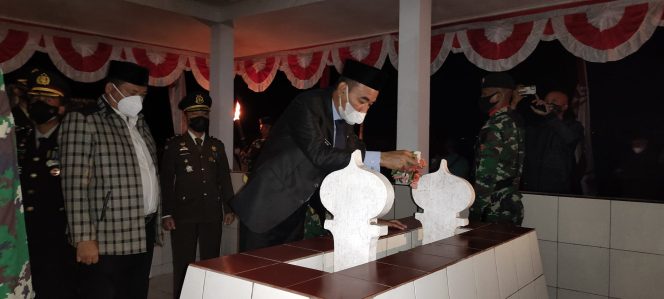 
 Renungan Suci Di Makam Kapitan Banau, Wakil Bupati Rasa Terharu