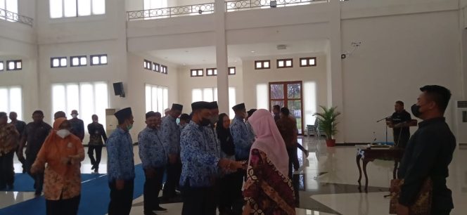 
 Cuci Gudang Di-akhir Tahun, Pemda Haltim Nonjobkan Beberapa Eselon III, IV