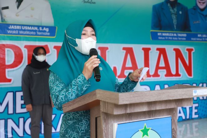 
 Setelah Dua Kelurahan, Marliza Hadiri Penilaian 10 Program Pokok PKK Kelurahan Tubo