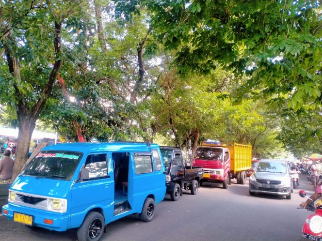 
 Penertiban Lalu lintas di Pasar Higienis Masih Terlihat Amburadul