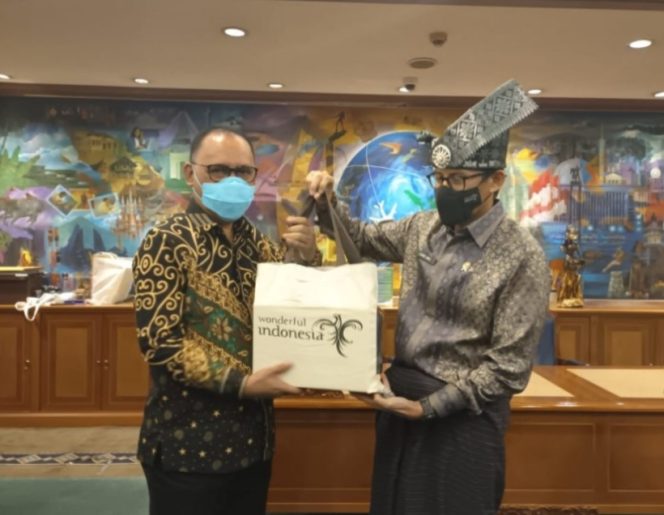 
 Dorong Pariwisata Daerah, James Uang Ketemu Sandiaga Uno