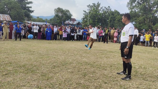
 Wakil Bupati Resmi Membuka Tournamen Askab Halbar Cup I Usia 14-15