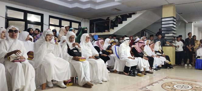 
 Wakil Bupati Sambut Kepulangan Jamaah Haji Asal Halmahera Barat