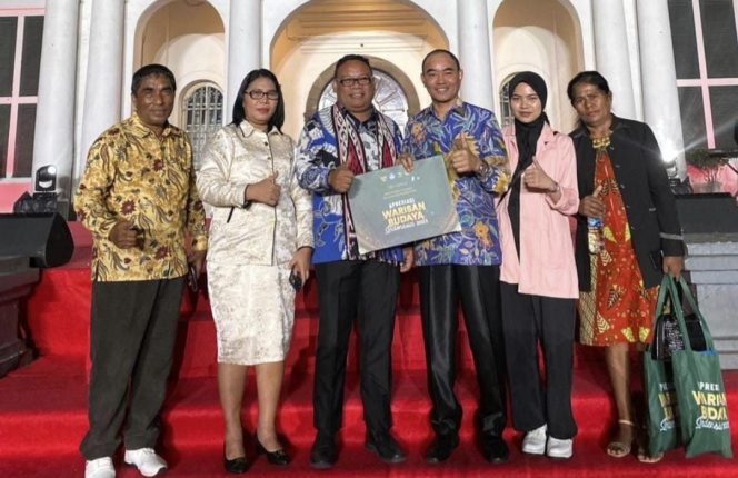 
 Wakil Bupati Halbar Terima Penganugerahan Warisan Budaya