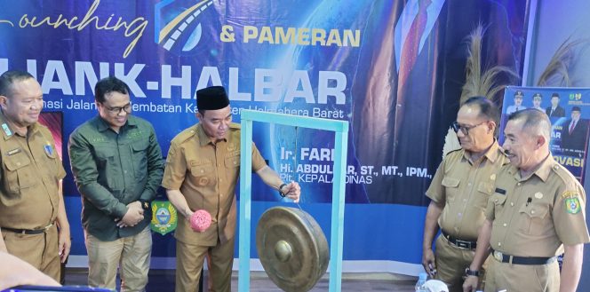 
 Digagas Kadis PUPR, Wakil Bupati Halbar Melaunching Pameran “SIJANK”