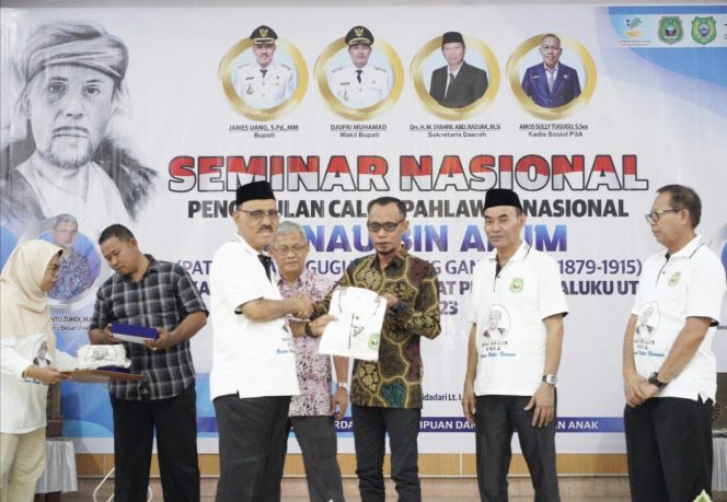 
 Melalui Seminar, Bupati Halbar Ungkap Banau Layak Jadi Pahlawan Nasional