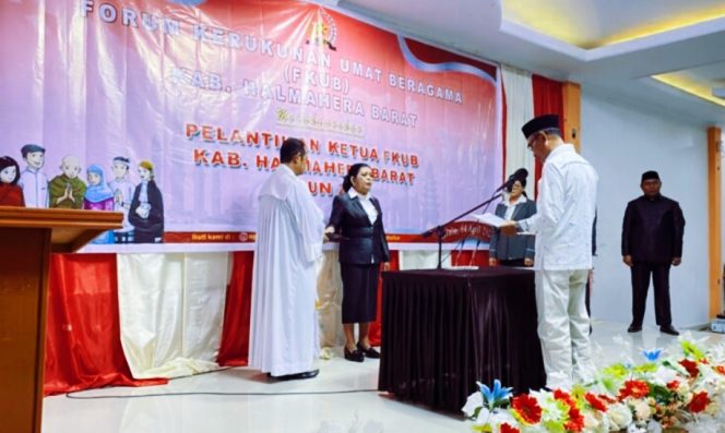 
 Wakil Bupati Melantik Ketua FKUB Halbar Periode 2022-2027