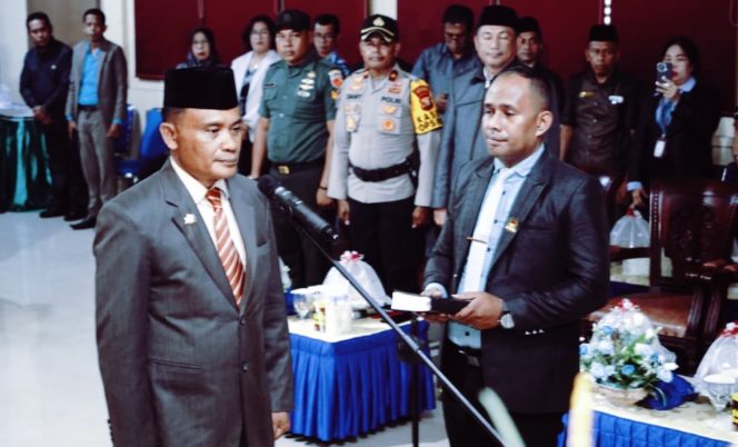 
 Sah.! Wakil Bupati Halbar Lantik Julius Marau Sebagai Pj Sekda