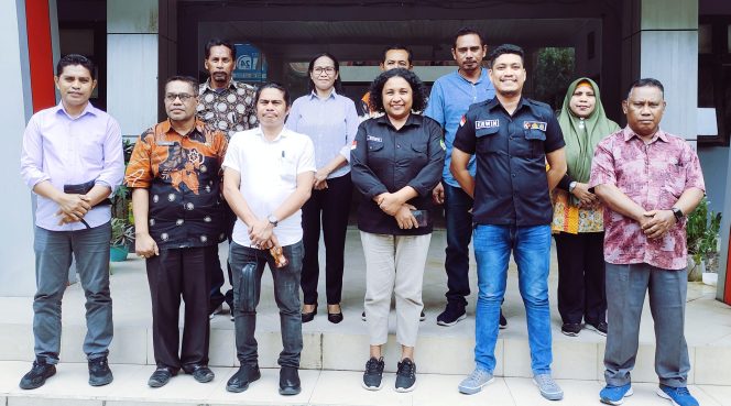 
 Kolaborasi.! Pemda Halbar Sukses Melakukan Penandatanganan Penerima Dana Hibah Pilkada