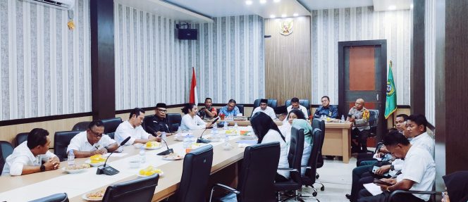
 Bahas Persiapan Pilkada 2024, Pemda Halbar Rapat Bersama Forkompimda