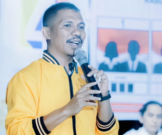 
 Blusukan di Halbar, Cawagub Sharil Thahir di Teriaki Menang