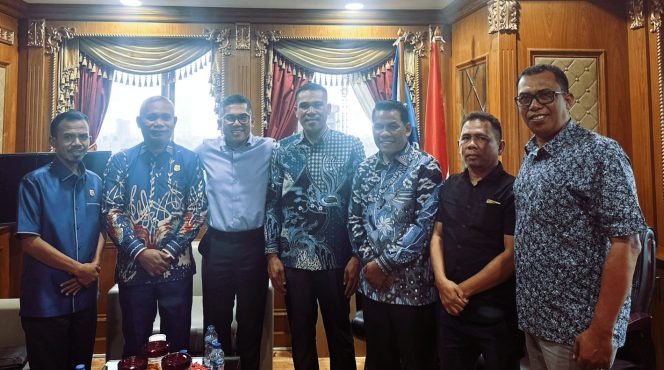 
 Kolaborasi Pemerintahan JUJUR, Ini Usulan Pembangunan 2025 ke Kementerian PU