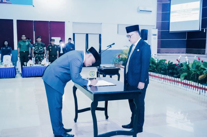 
 SAH.! Julius Marau Resmi Menjabat Sebagai Sekda Halmahera Barat