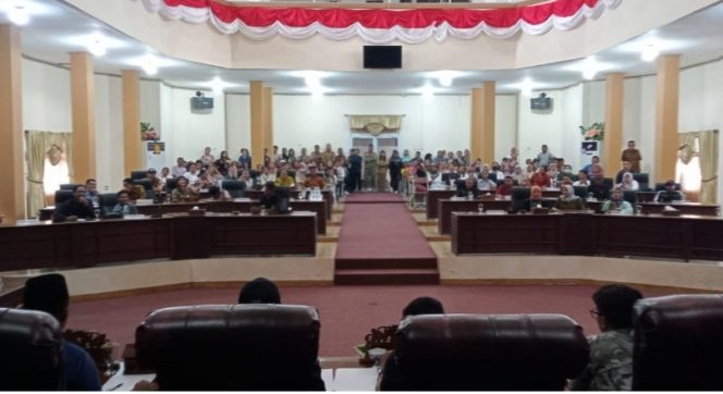
 DPRD Halbar Bahas Nasib Honorer Paruh Waktu, Komisi I Berjanji Akan Mengakomodir