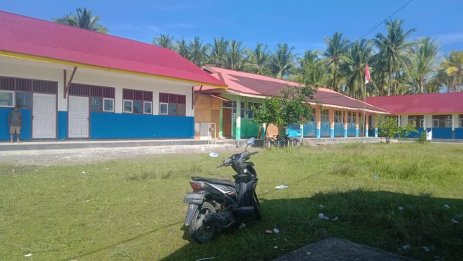 
 Sekolah di Halmahera Selatan selesai di revitalisasi (foto: WK/001).