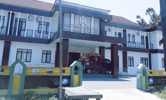 
 Kantor Kejari Halmahera Barat 