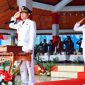 Wakil Bupati Halbar saat menjadi Irup dalam upacara penurunan bendera 
