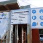 Papan proyek yang tidak detail penguraian pekerjaannya.